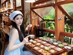 -银米·云南传统过桥米线(双廊黑金冠店)