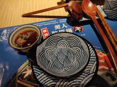 餐具摆设-舞漁日料美人胶原锅(陆家嘴中心店)