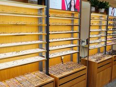 -优医视平价眼镜超市蔡司依视路折扣(小马厂店)
