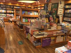 -西西弗书店&矢量咖啡(来福士广场店)