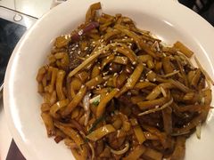 -新大咀港式茶餐厅(宝山万达店)