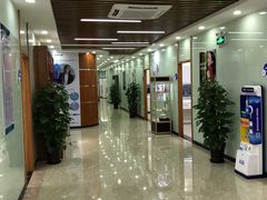 -茂菊口腔连锁(浦东南路店)