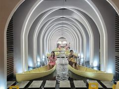 -涨巢·潮玩水疗局