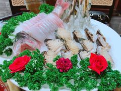 -小天鹅火锅·一线江景洪鼎旗舰店(洪崖洞店)