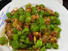 -余杨鸭鸭餐厅