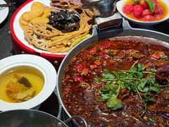 -万重锦·人文川菜馆(骡马市店)