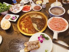 -小天鹅火锅·一线江景洪鼎旗舰店(洪崖洞店)