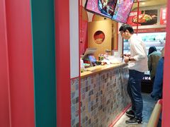 -小蛮椒麻辣烫·麻辣拌(青浦宝龙店)