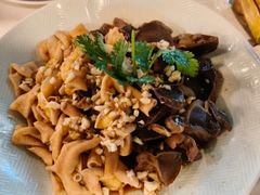 -明本湛江鸡•海鲜小厨(陈家祠店)