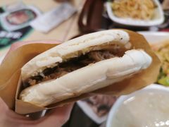 传统驴肉火烧-驴世家驴肉火烧·凉皮·胡辣汤(五道口店)