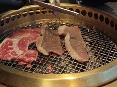 -铭牛烧肉·和牛海鲜自助(高新月牙湖店)