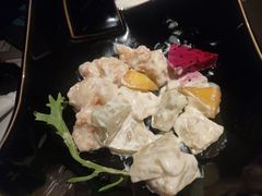 凤梨虾球-穹六人间 people 6(岳阳路店)