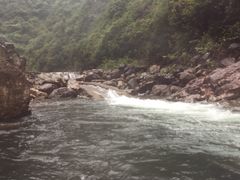 -安吉龙王山峡谷漂流