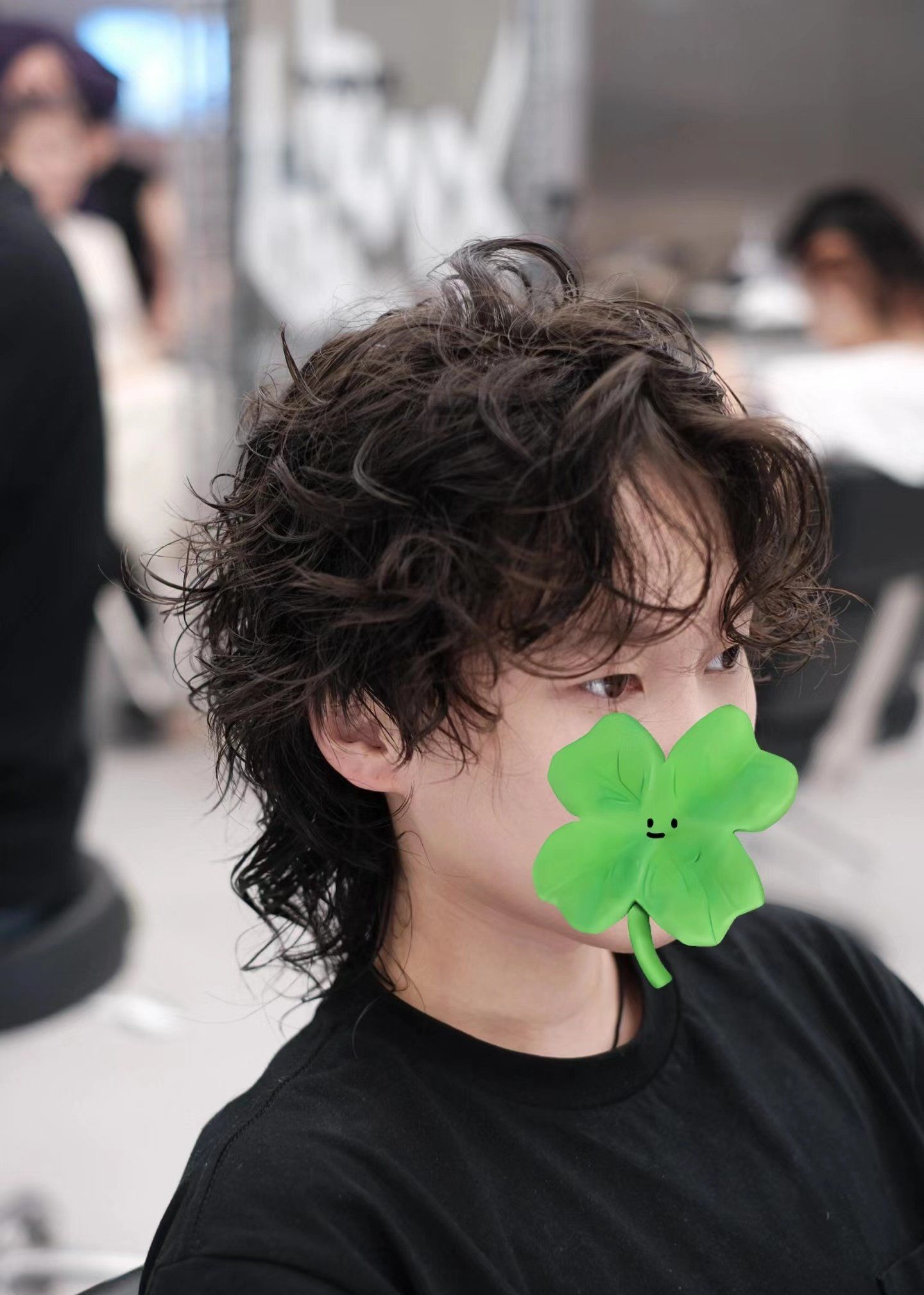 少年感发型中长发烫发发型推荐