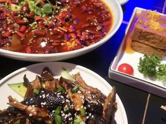-粉墨特色菜·烧烤音乐酒馆