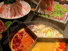 -三出山火锅(南京万象天地店)