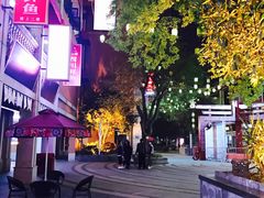 -吉庆街美食广场