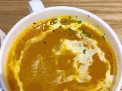 南瓜汤-HELLO 27 意面·沙拉·帕尼尼