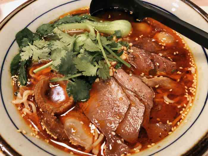 有涧面馆(环宇荟店)-"鸭胗面 第一次吃 汤很鲜 偶尔吃到泡椒.