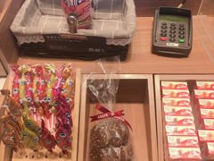 零售区-COSTA COFFEE(静安嘉里中心店)