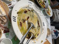 -渔语鱼酸菜鱼新川菜(来福士店)