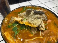 -肥汁米蘭香港米线(长宁来福士店)