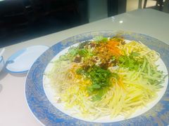 -老码头黑皮肘子锅包肉(赣水路店)