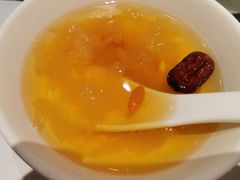 -江城小馆陕南妈妈菜·全球旅行餐厅(钟楼店)