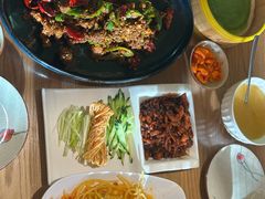 -顶顶香煎饼家常菜(金花南路店)