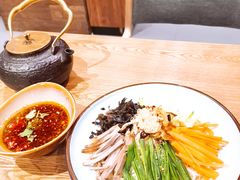 -麦麦山云南菜(复地活力城店)