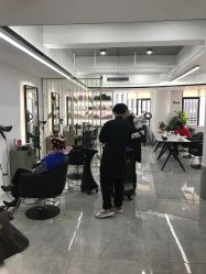-AB hair salon
