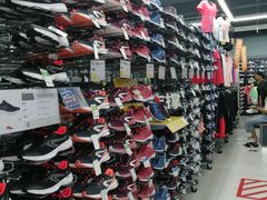 -迪卡侬(高新万达店)