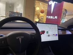 -TESLA 特斯拉(北京颐堤港体验店)