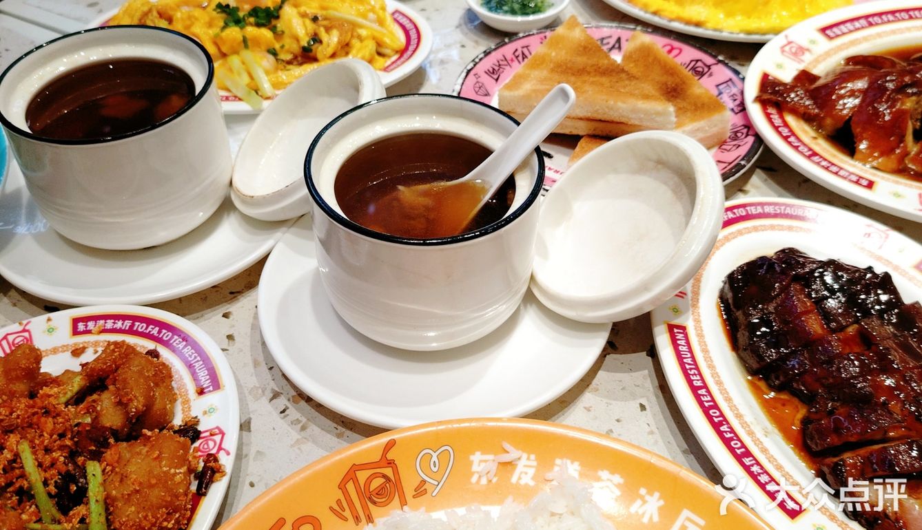 与港味相遇的夜晚，必尝港式美食。