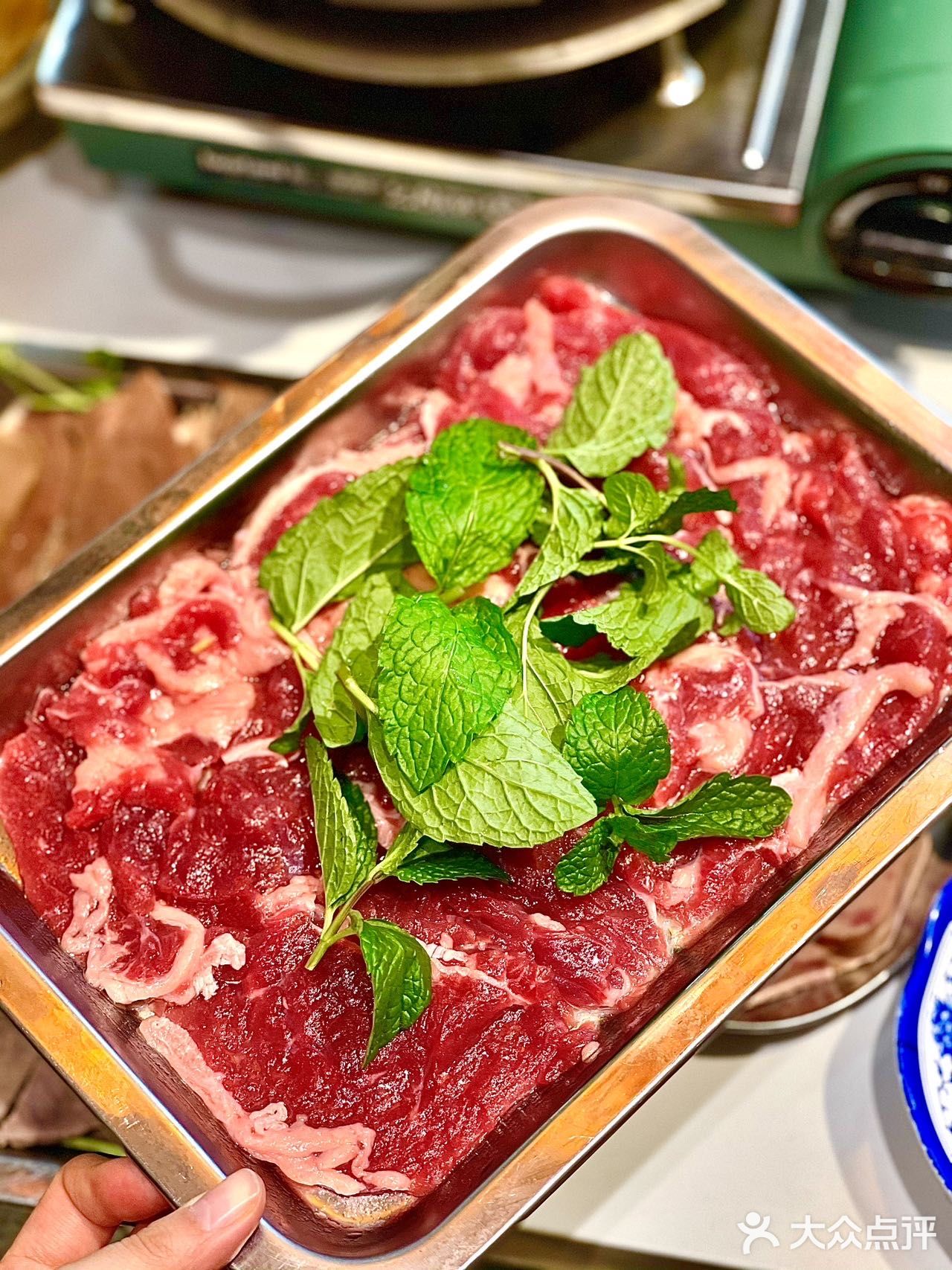 冬日里的味蕾狂欢｜酸汤牛肉火锅之旅 