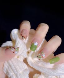 -LILY NAILS美甲美睫
