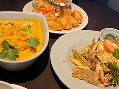 -大头虾越式风味餐厅(光明广场店)