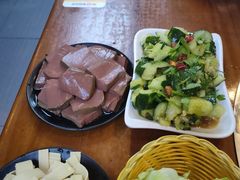 -曹丞相·地锅鸡·地锅鱼(武林店)