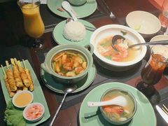 -Sala Thai Restaurant
