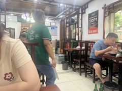 -湖南人家湘菜馆(镇江路店)