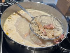 -尚尚仙·酸汤猪手·猪肚鸡火锅(华联万柳购物中心店)