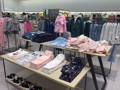 -ZARA(万达广场二七店)