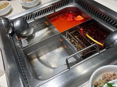 -海底捞火锅鲜切牛肉主题店(长寿路店)