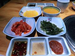 -唯成•韩国炭火烤肉 유성고기