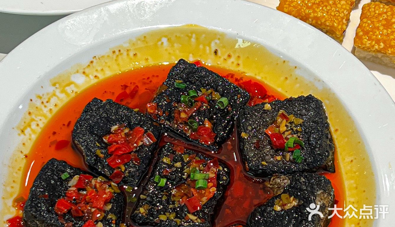 男朋友带我来的，炫了4碗儿大米饭！