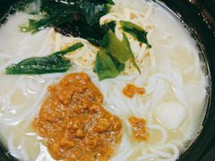 -灵芝妹子海鲜米线(瓦房店新玛特店)