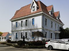 -白玉兰商务酒店(曲阜三孔景区春秋西路店)