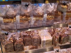 -巴黎贝甜(大宁国际商业广场店)