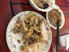 -鲁朗纳麦石锅鸡庄园