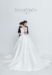 -二十一世纪婚纱摄影(省府前街店)